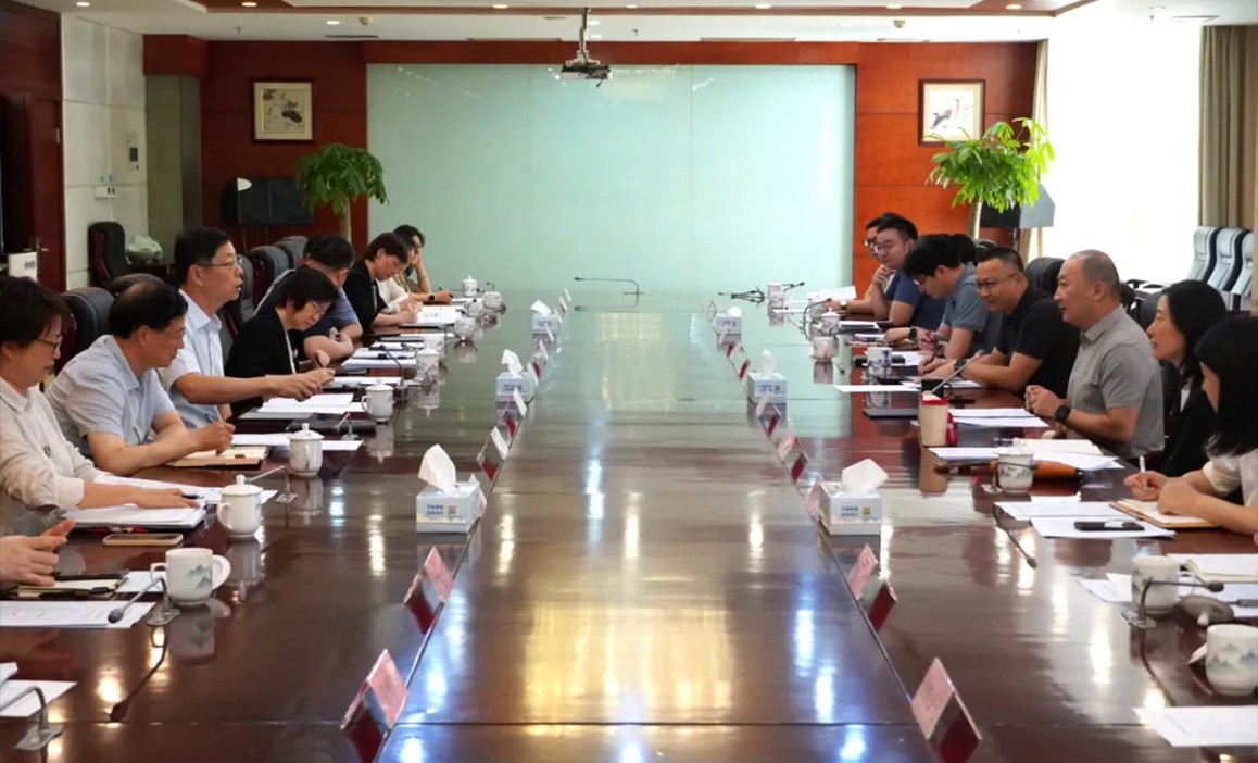 聚焦重点领域，创新工作方法！区领导调研嘉定工业区经济工作  